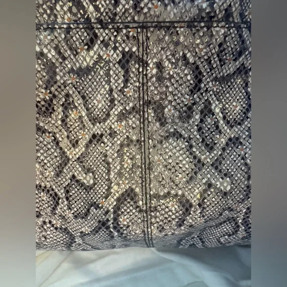 Hammitt Daniel Large Daisy Snake Retired - Picture 13 of 16